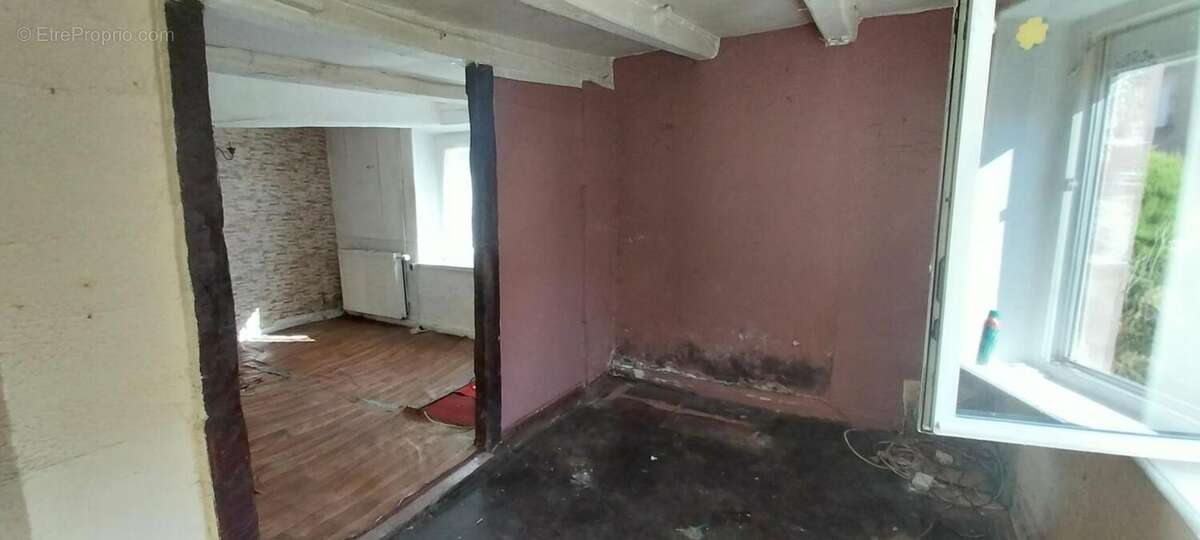 Maison à LA CHAPELLE-LES-LUXEUIL