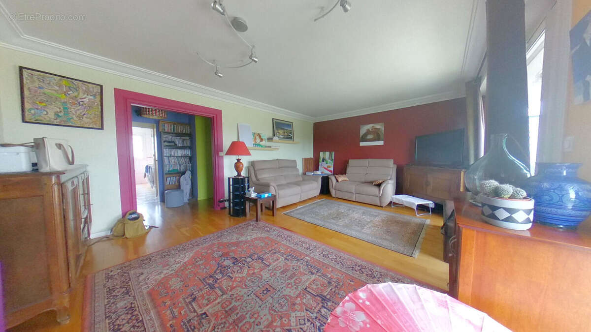 Appartement 3 pièces de 71 m² avec vue imprenable sur la Loire - photo 4