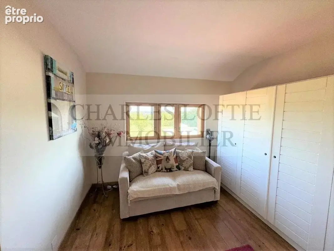 Superbes vues et joli emplacement pour cette maison en pierre, rénovée - photo 14