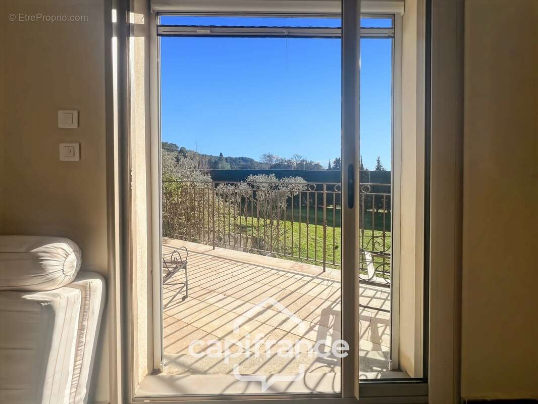 LES TAILLADES, maison individuelle de plain pied  de 210 m2, en campagne,  4 chambres, sur un terrain de 2900 m2 environ, piscin - photo 21