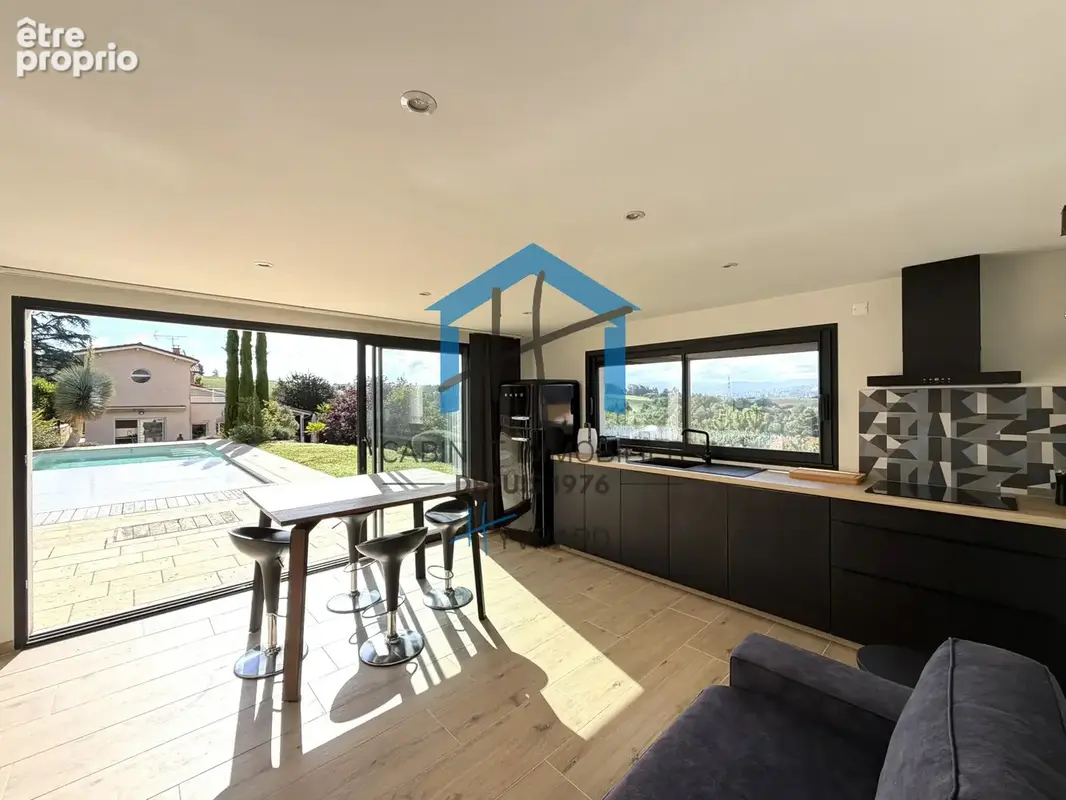 Villa type 7 de 210 m2 avec piscine LA FOUILLOUSE - ECULIEU - photo 5