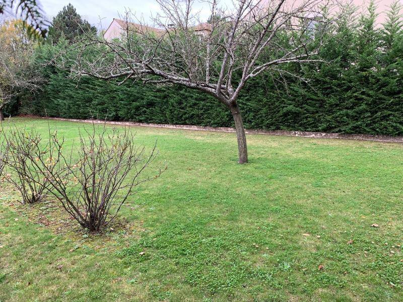 Terrain à SAINT-NOM-LA-BRETECHE