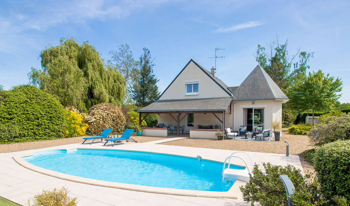 Maison à BRIOLLAY