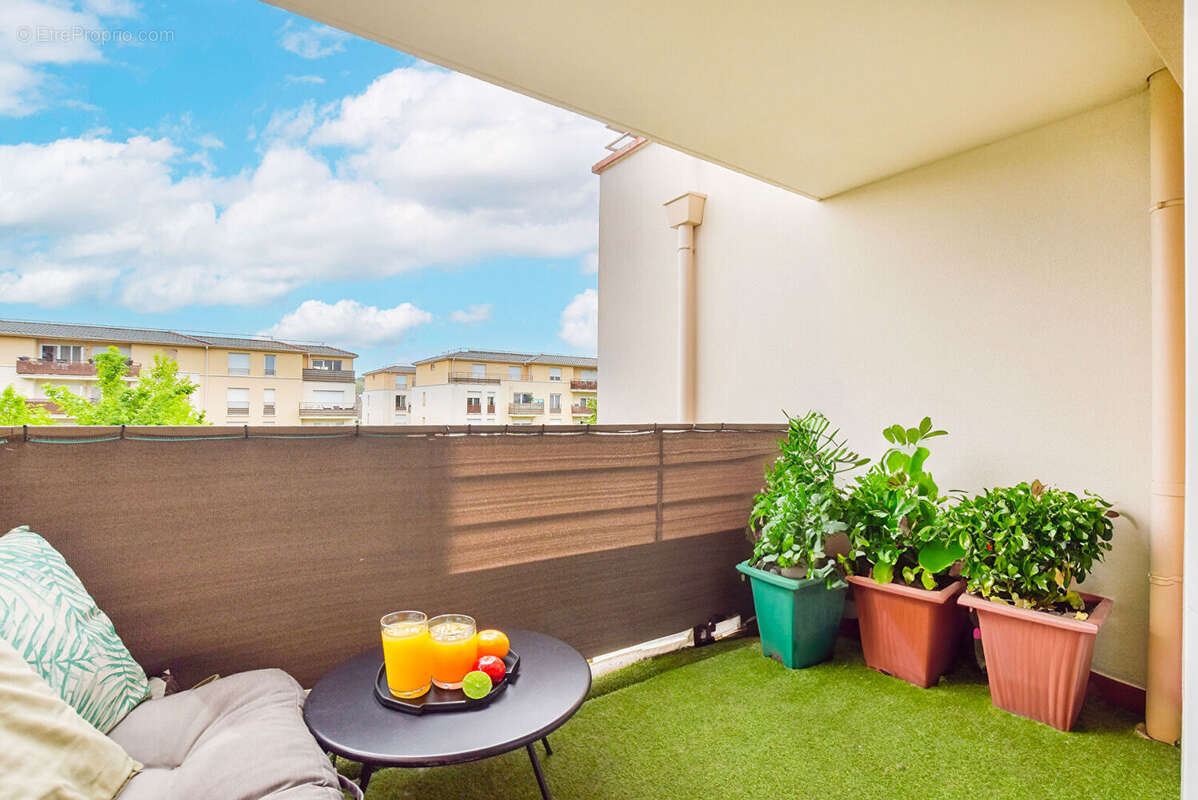 Appartement à BRIE-COMTE-ROBERT