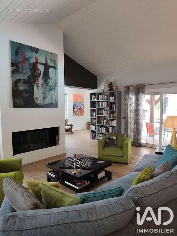 Maison 255 m² à Allinges  - photo 8