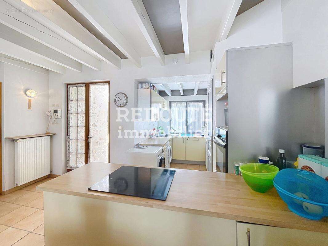 REIMS - À VENDRE - Avenue de LAON - Appartement duplex - photo 5