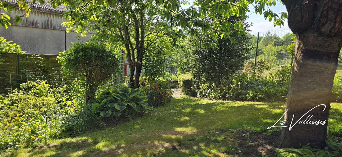 Maison à SAINT-DENIS-D'ACLON