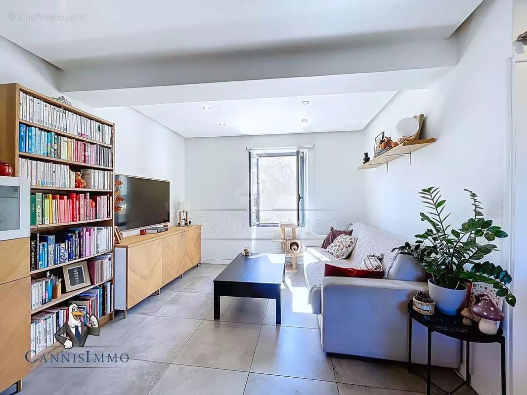 Appartement à LE CANNET