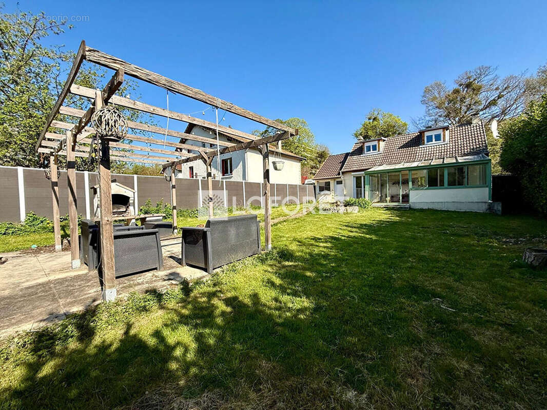 Maison à MILLY-LA-FORET