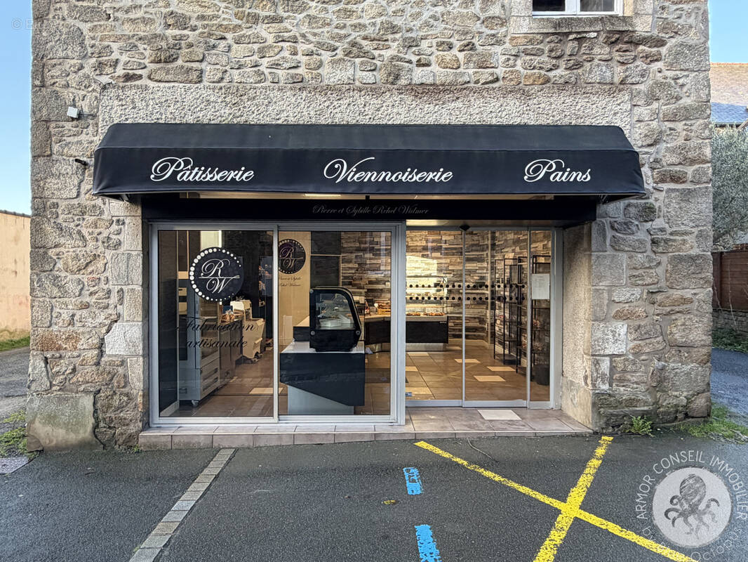 Commerce à SAINT-JACUT-DE-LA-MER