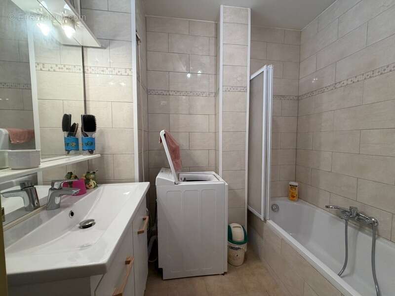 Appartement à MARSEILLE-14E