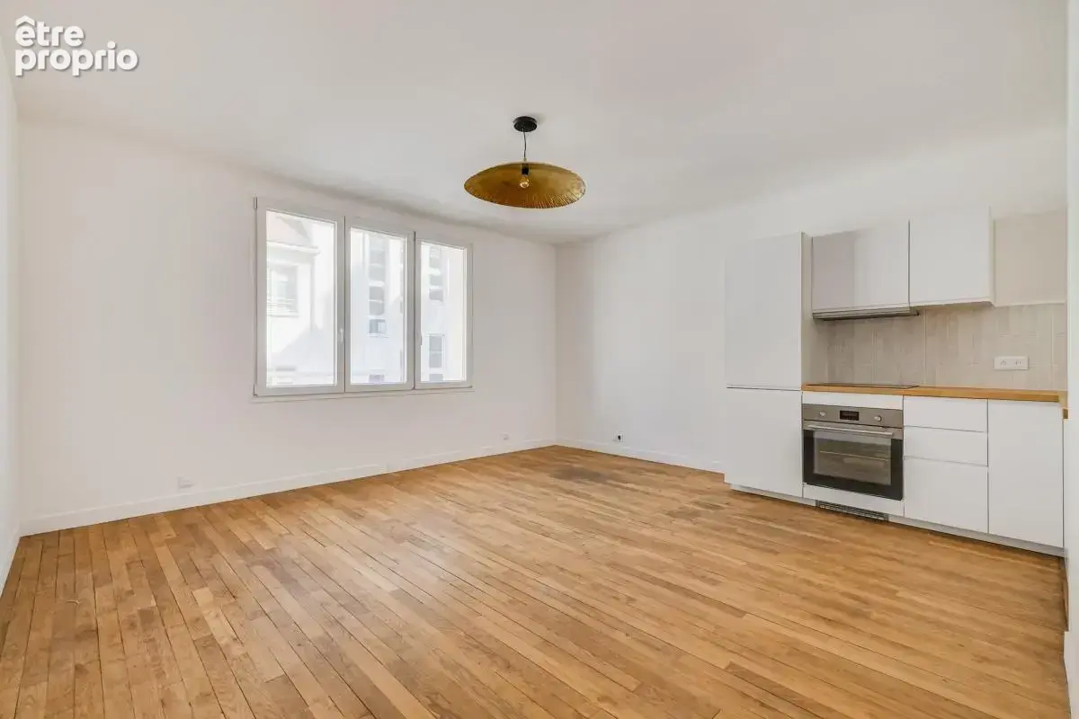 Appartement à PARIS-18E