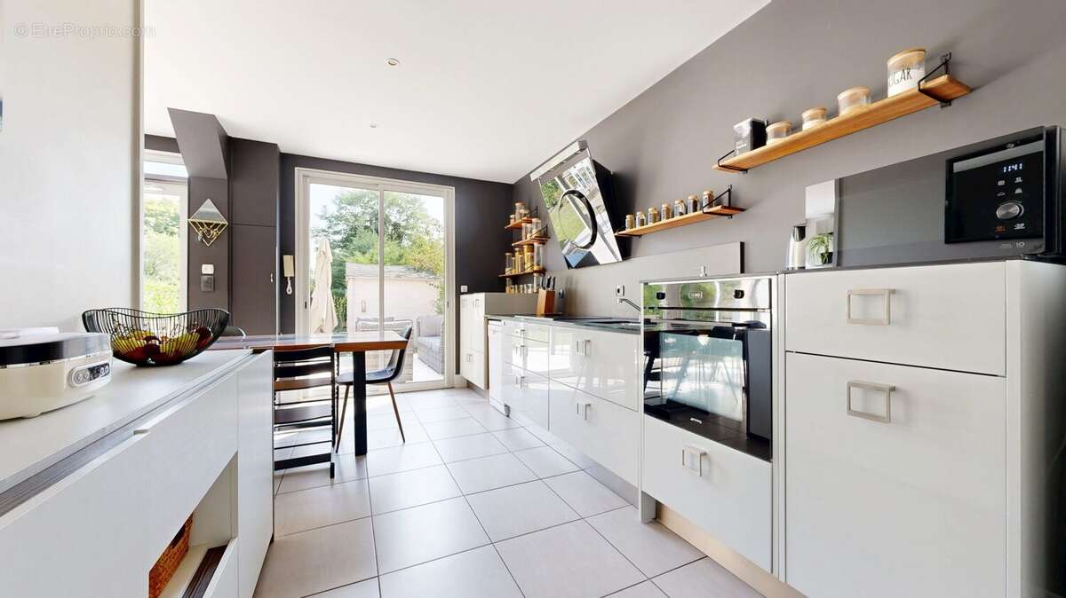Appartement à FRANCHEVILLE