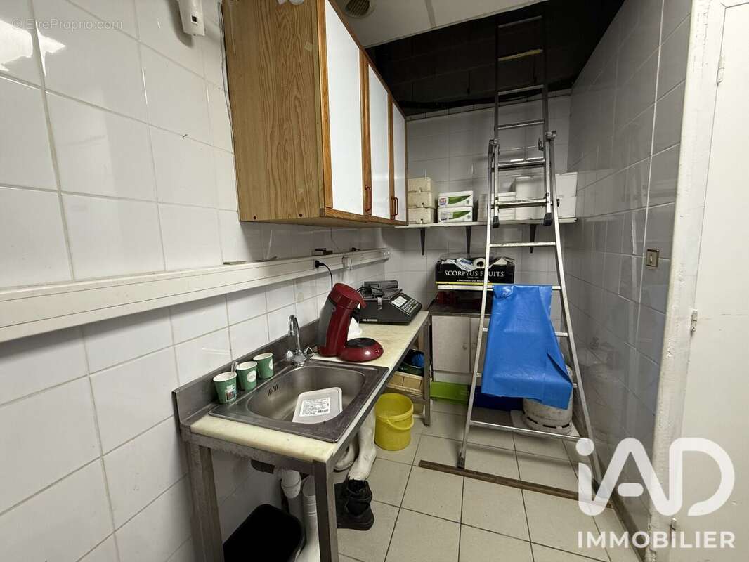 Commerce 55 m² à Pechbonnieu  - photo 5