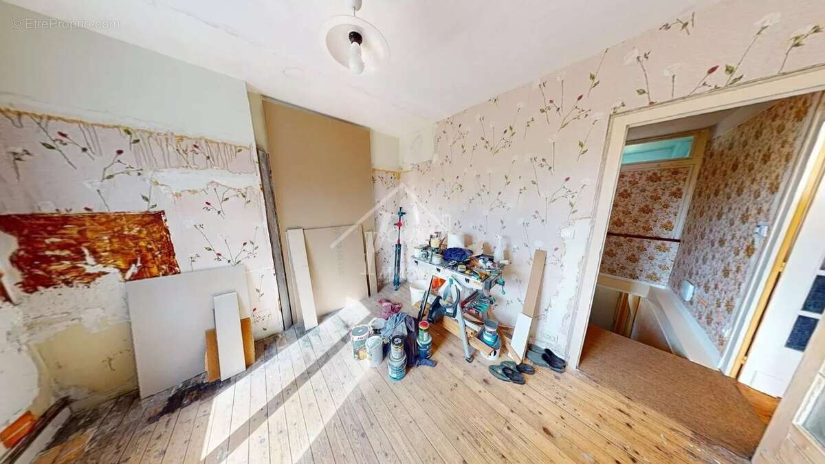 Maison à COSNE-D'ALLIER