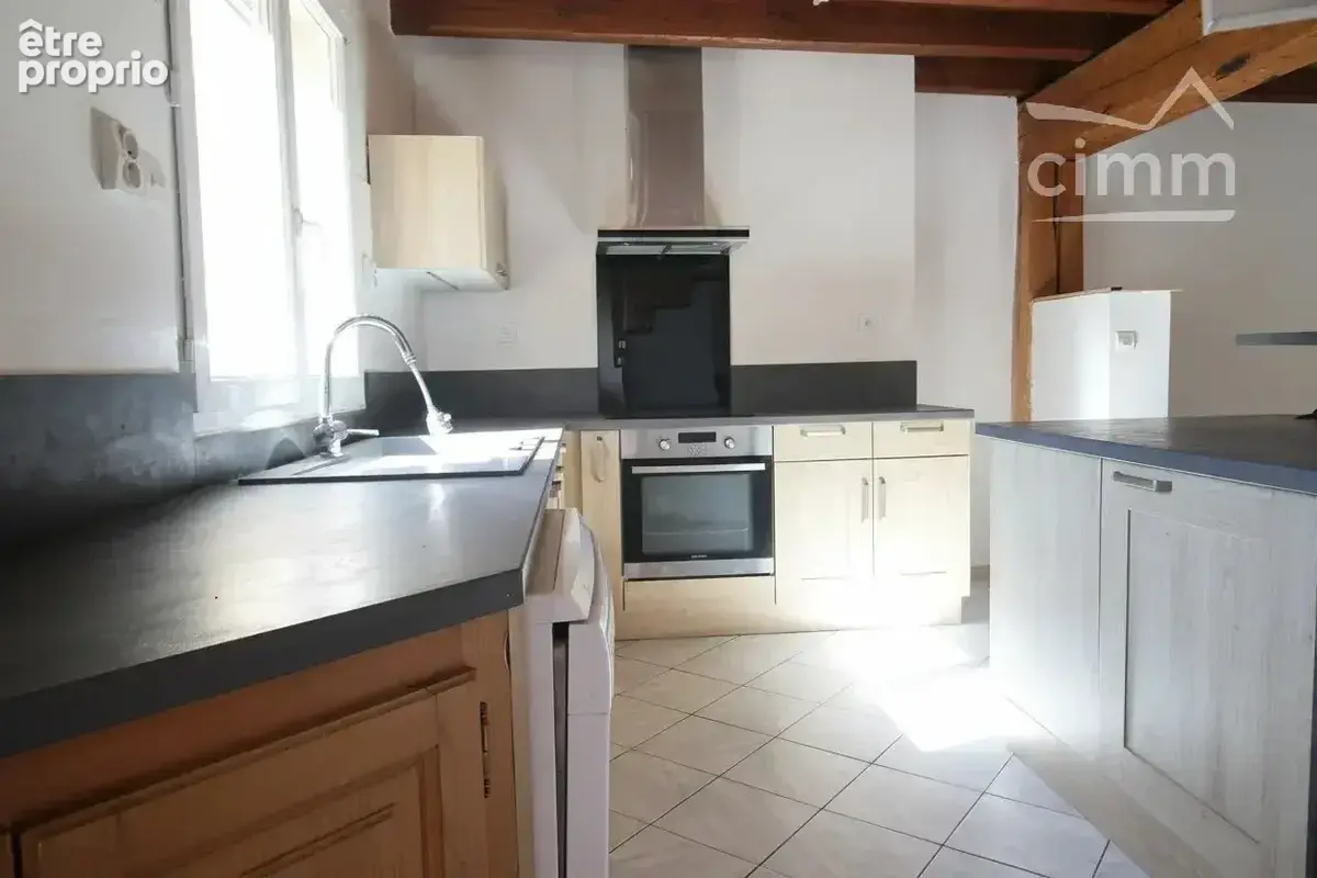 Maison 4 pièces de 91 m² avec jardin à Villefort - photo 3