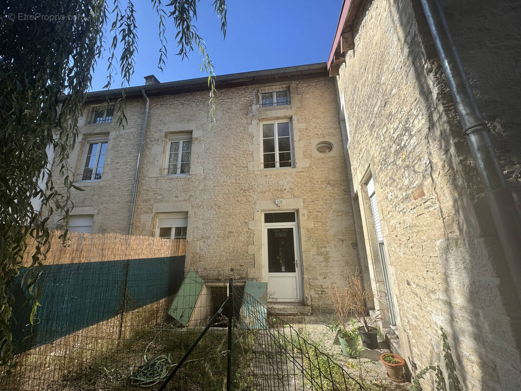 Appartement à BAR-SUR-AUBE