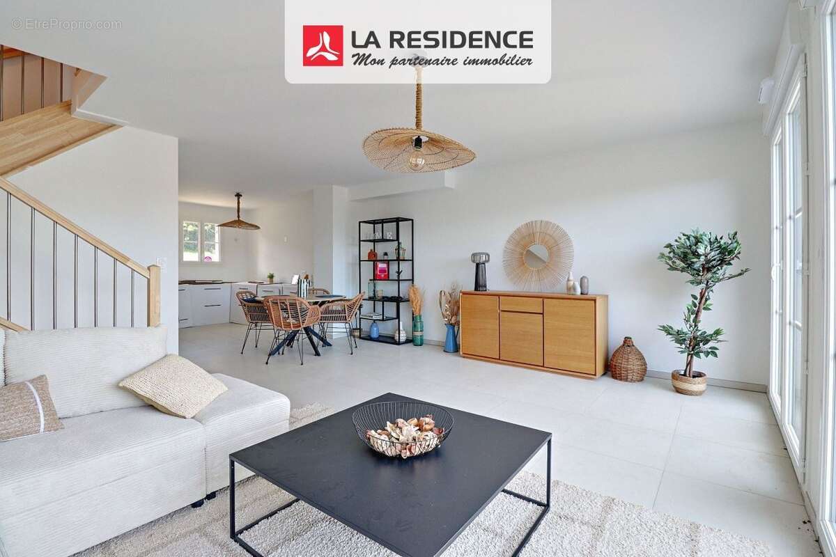 Maison à LA GARDE-FREINET