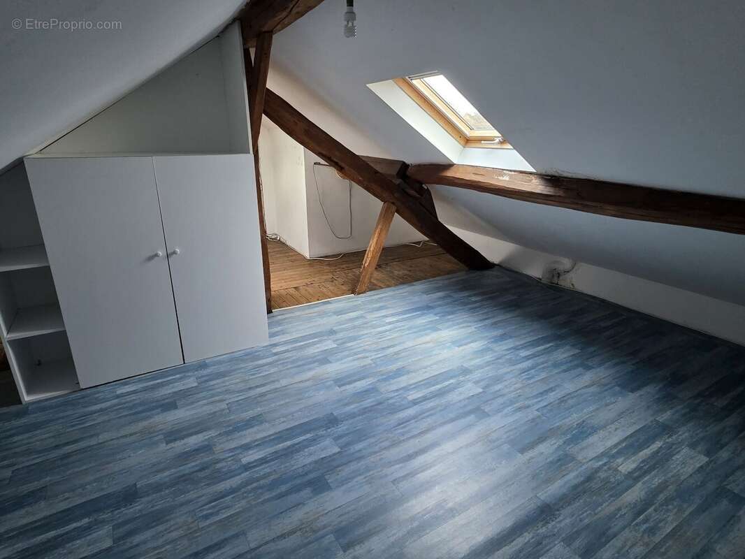 Maison à ANGERVILLIERS