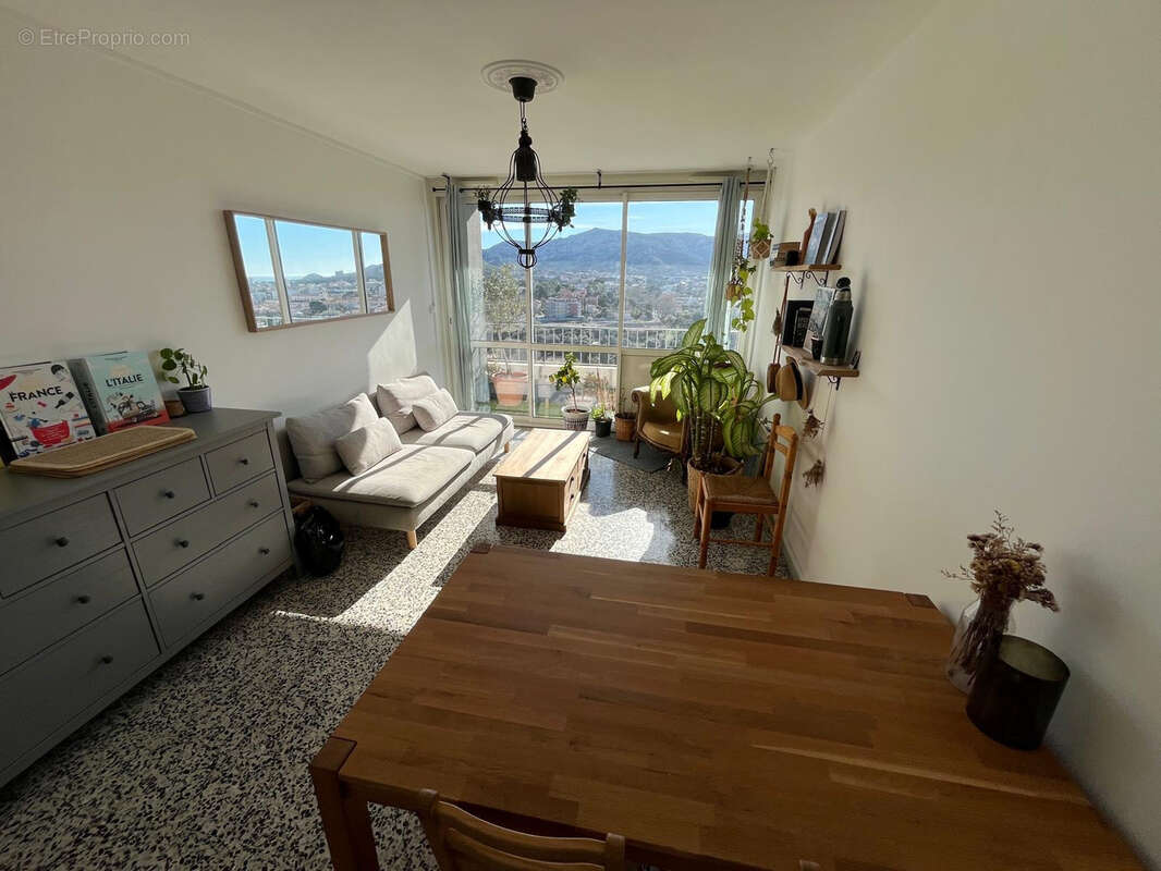 Appartement à MARSEILLE-9E
