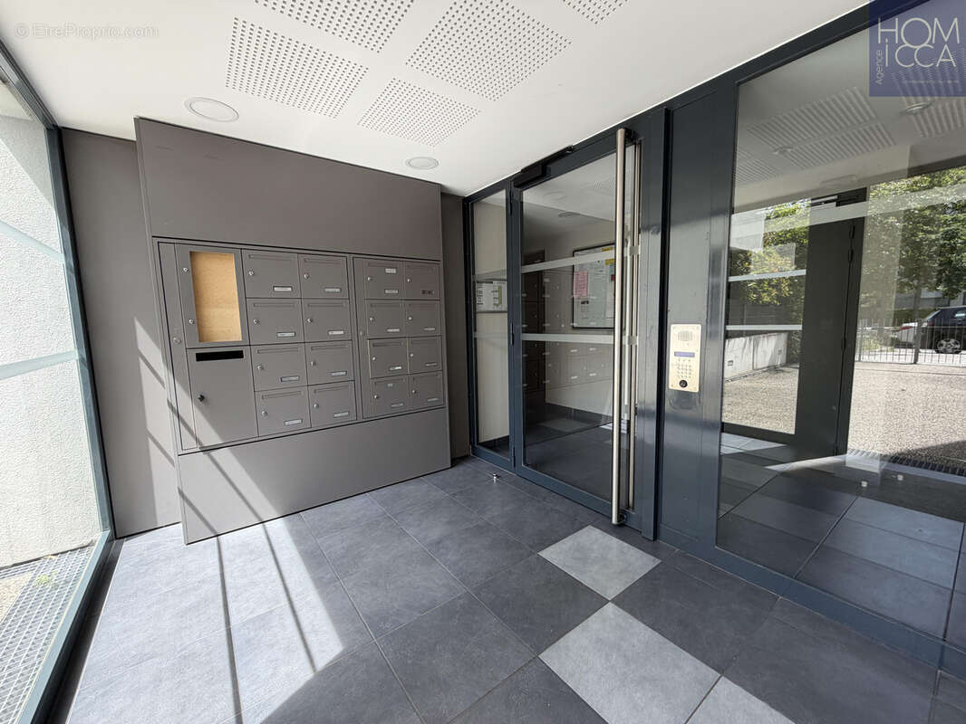 Appartement à LYON-9E