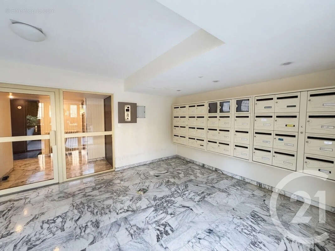 Appartement 25 m² à Saint-Maur-Des-Fosses  - photo 8