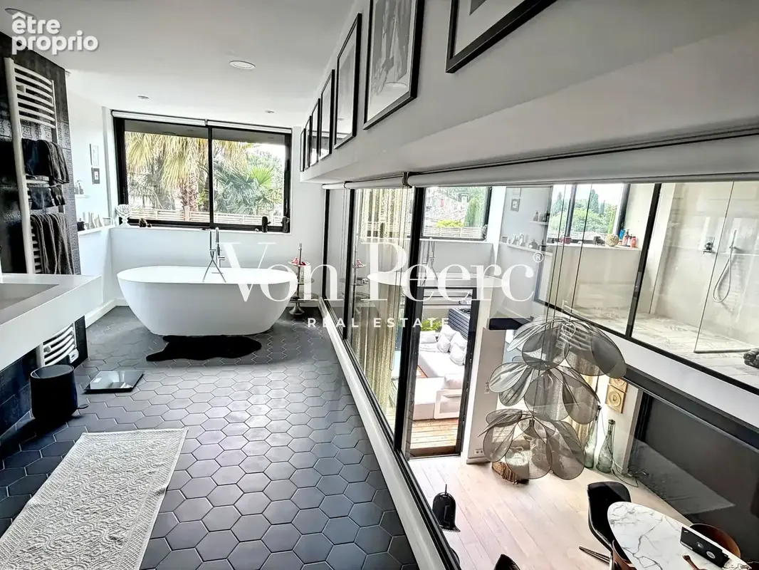 A vendre à St Rémy de Provence: Magnifique appartement de standing avec terrasse et bassin - photo 5