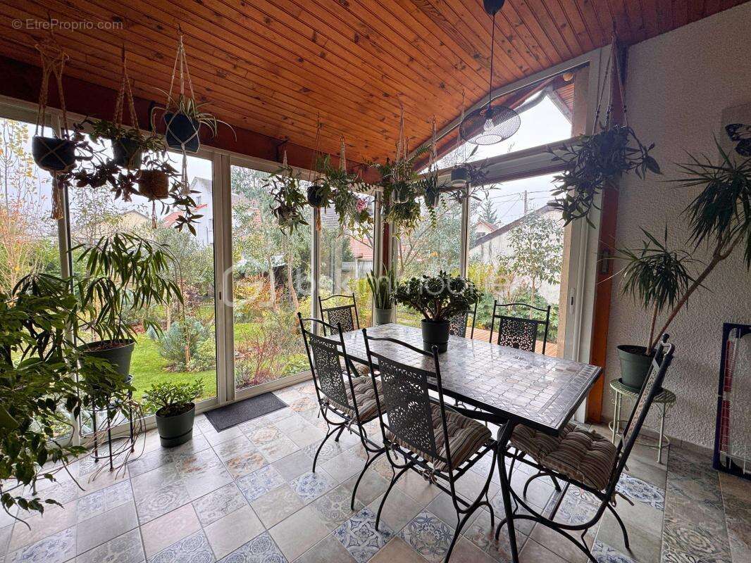 Maison à TREMBLAY-EN-FRANCE