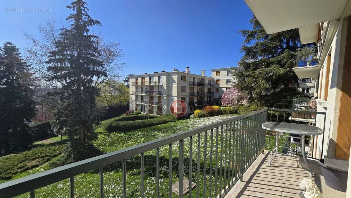 Appartement à LE RAINCY