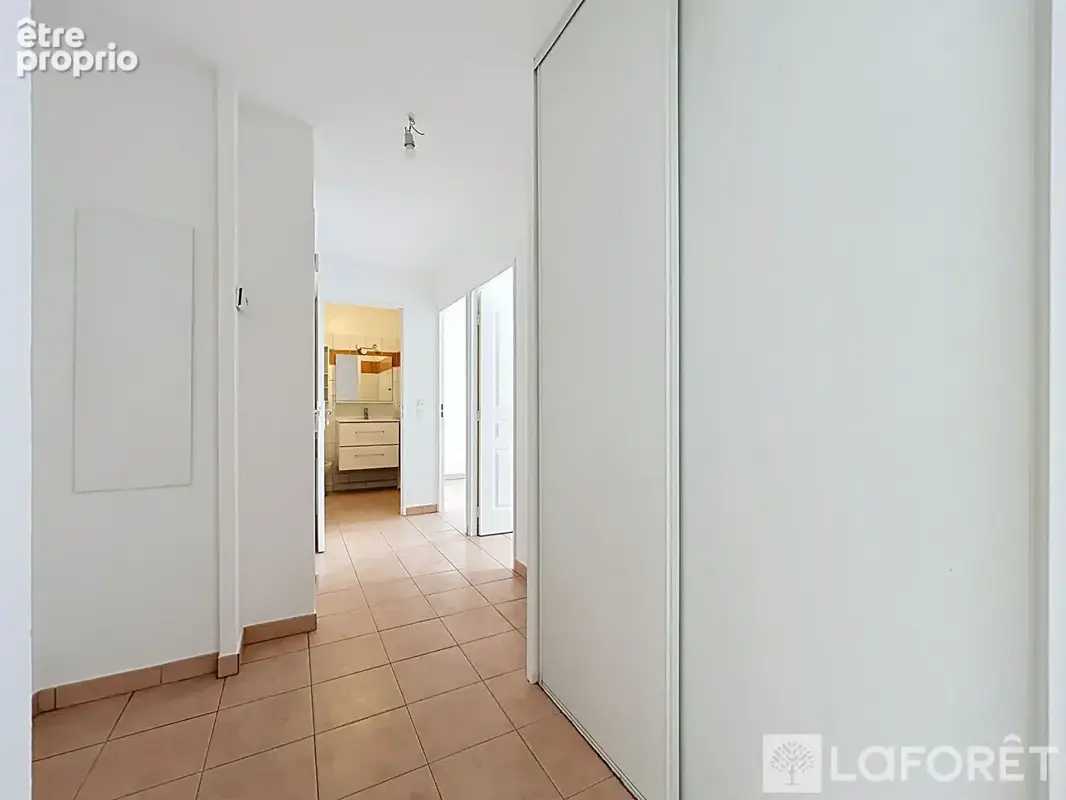 Appartement  de 3 pièce(s) 51 m2 - Parking - Terrasse 20m² - photo 9