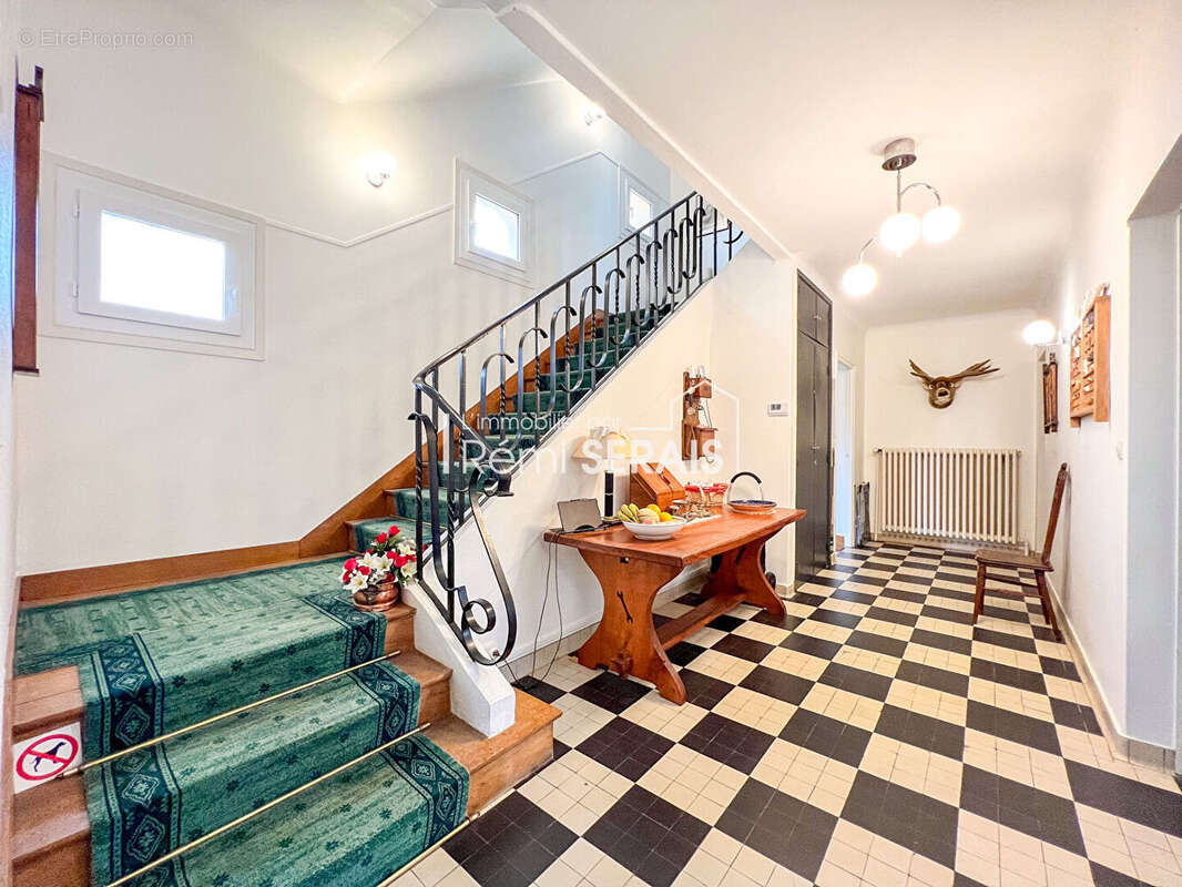 Maison à CONDE-SUR-NOIREAU