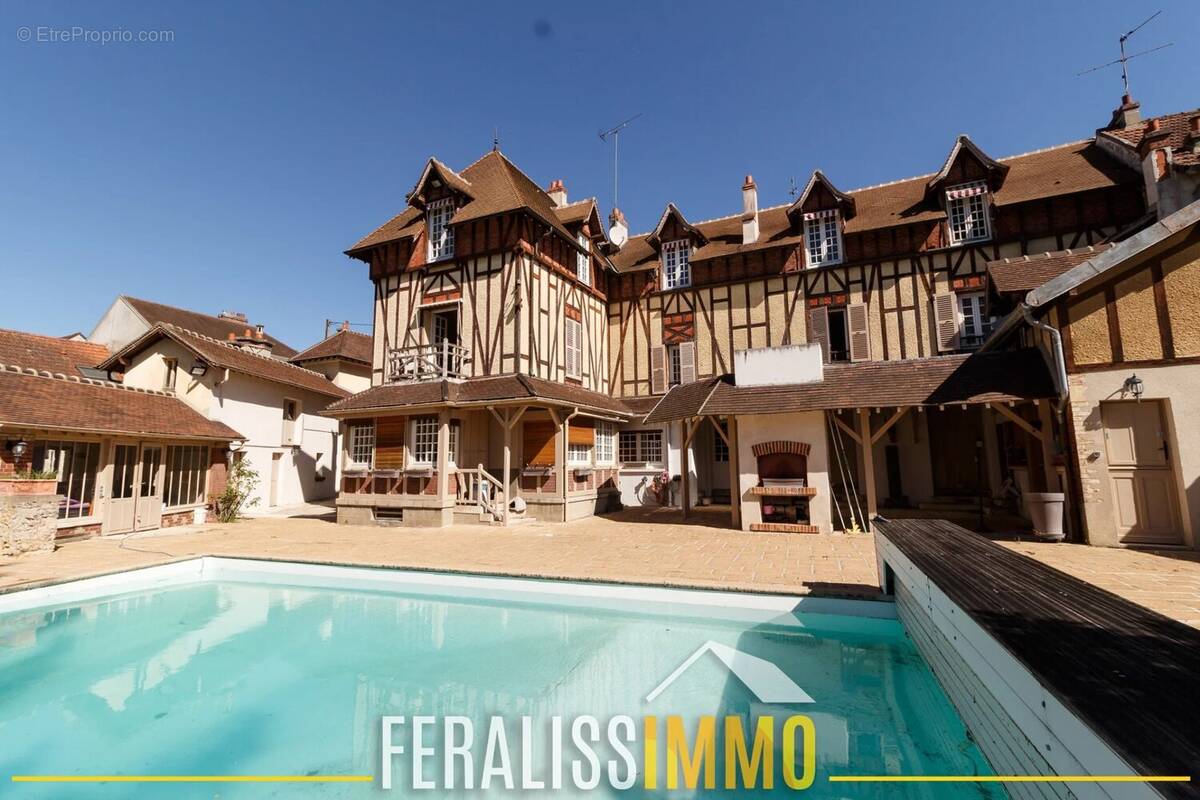 Maison à VAUX-SUR-SEINE