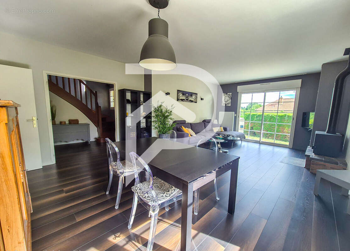 Maison à BOISSETTES