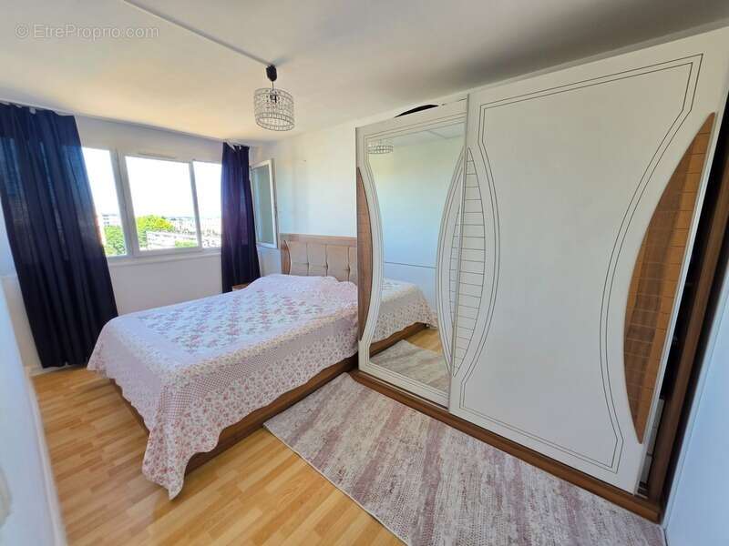 Appartement à RIS-ORANGIS