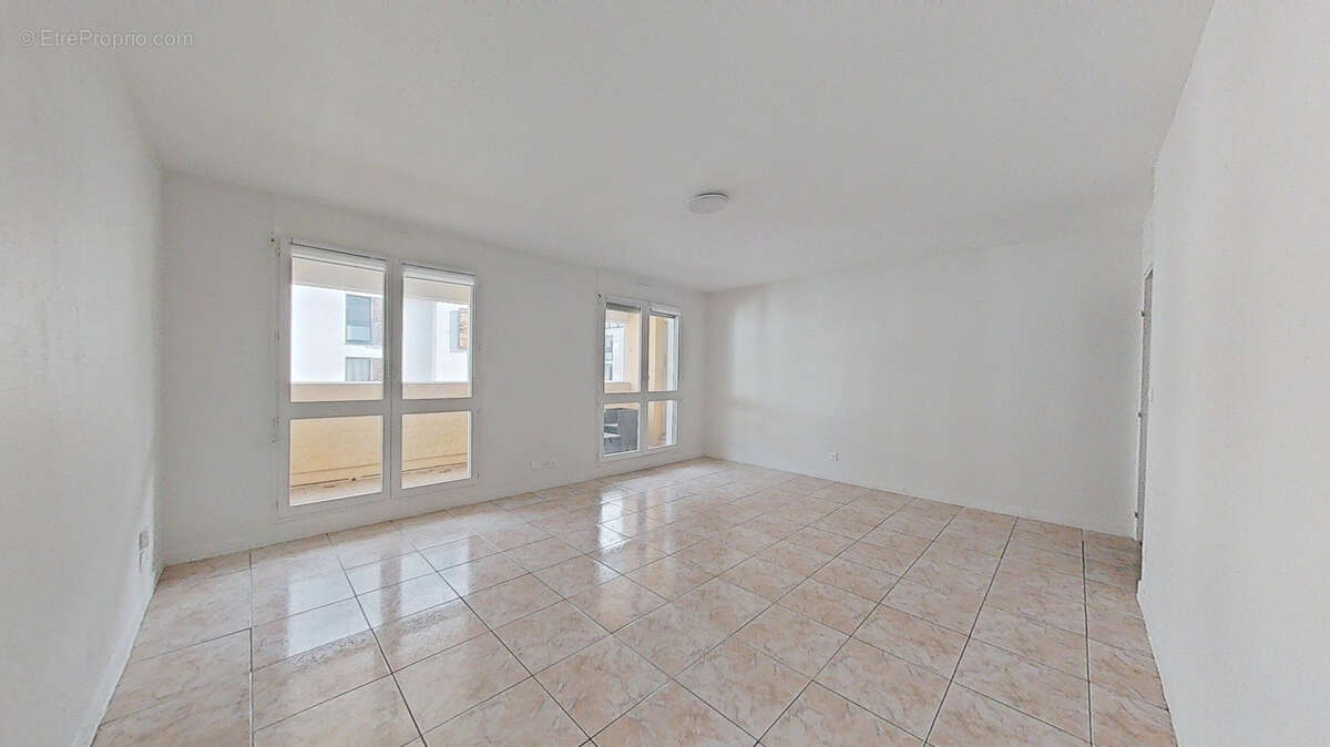 Appartement à LYON-9E