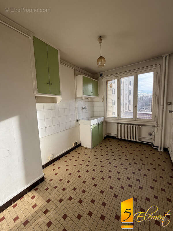 Appartement à LYON-7E