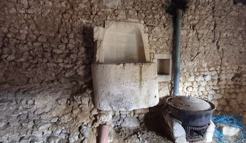 Maison à ROULLET-SAINT-ESTEPHE