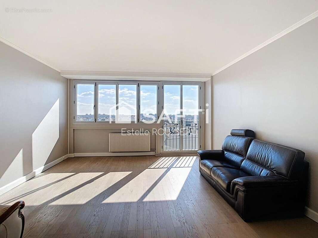 Photo 2 - Appartement à SAINT-MAUR-DES-FOSSES