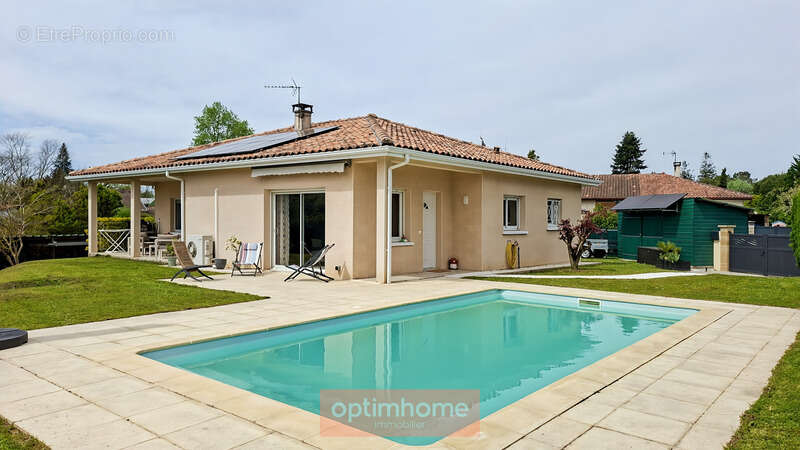Maison à PEYREHORADE