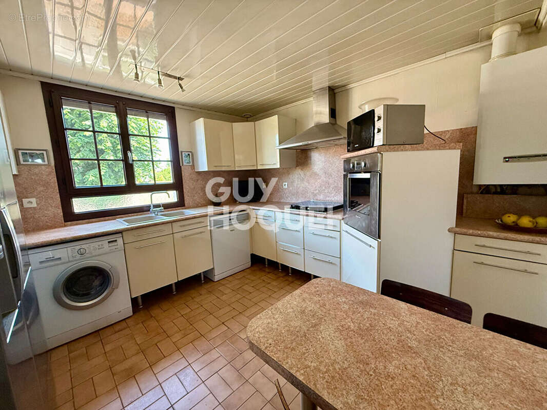 EPONE - Maison familiale 4 chambres - 148 m2 - photo 8