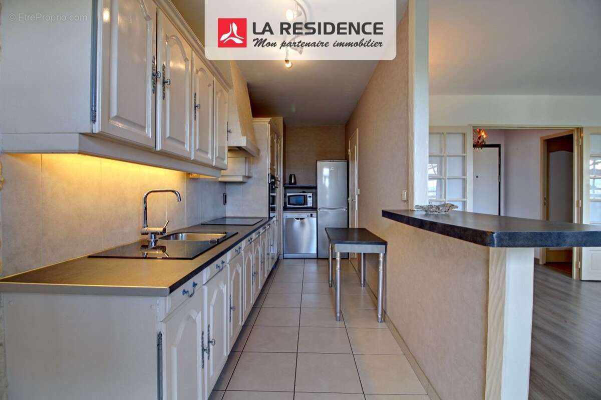 Appartement à LES MUREAUX