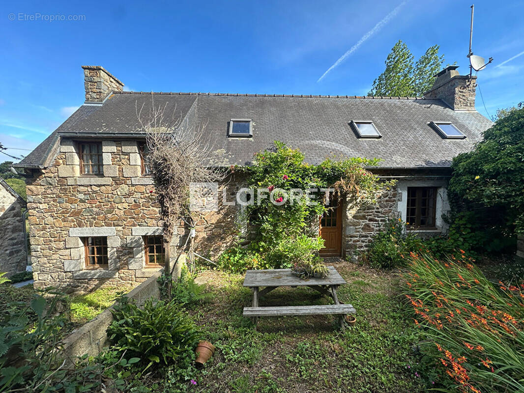 Maison à PLEUMEUR-GAUTIER