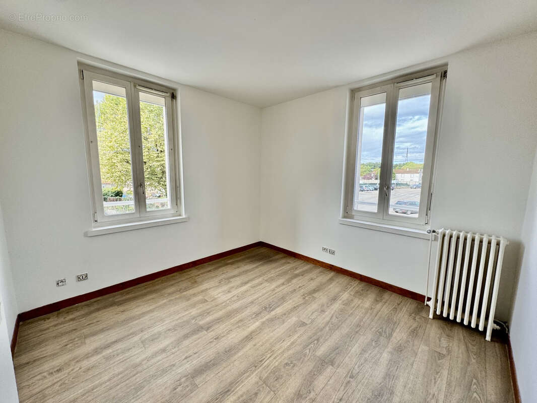 Appartement à SAINT-QUENTIN-FALLAVIER