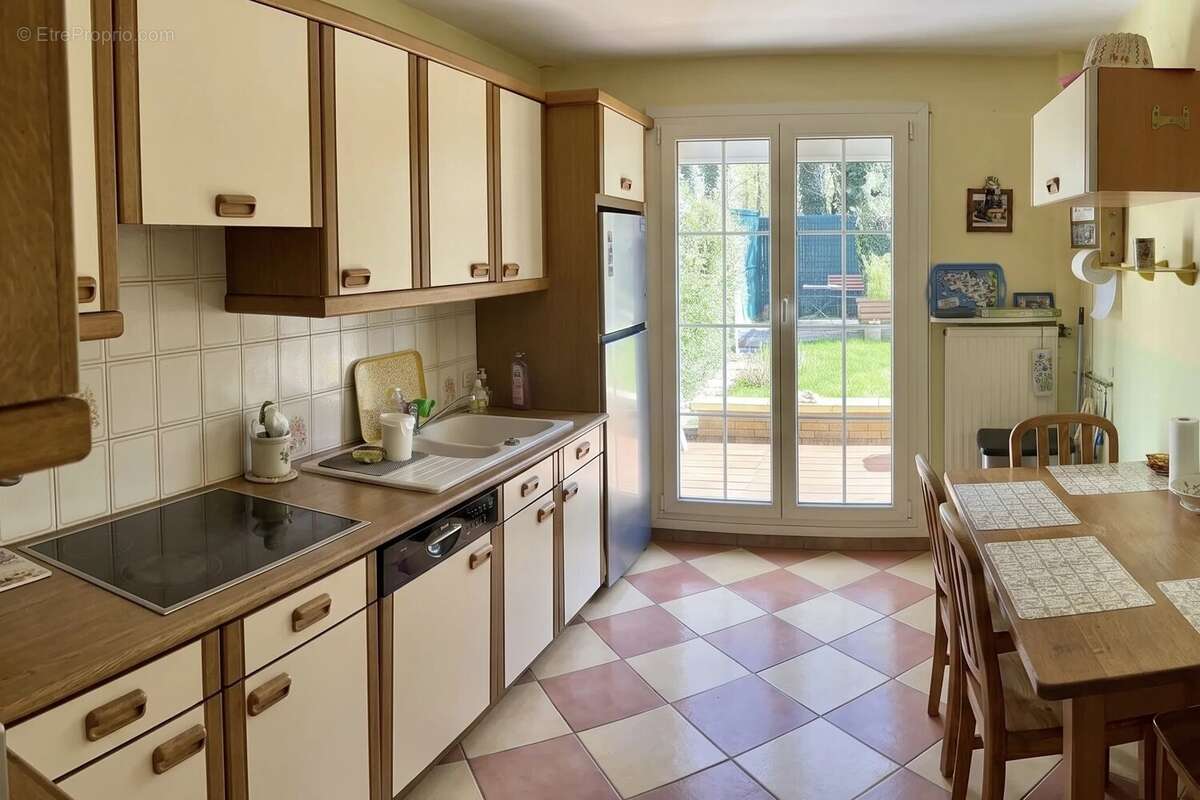À VENDRE – Charmante maison avec jardin – Vandœuvre-lès-Nancy (Brabois) - photo 2