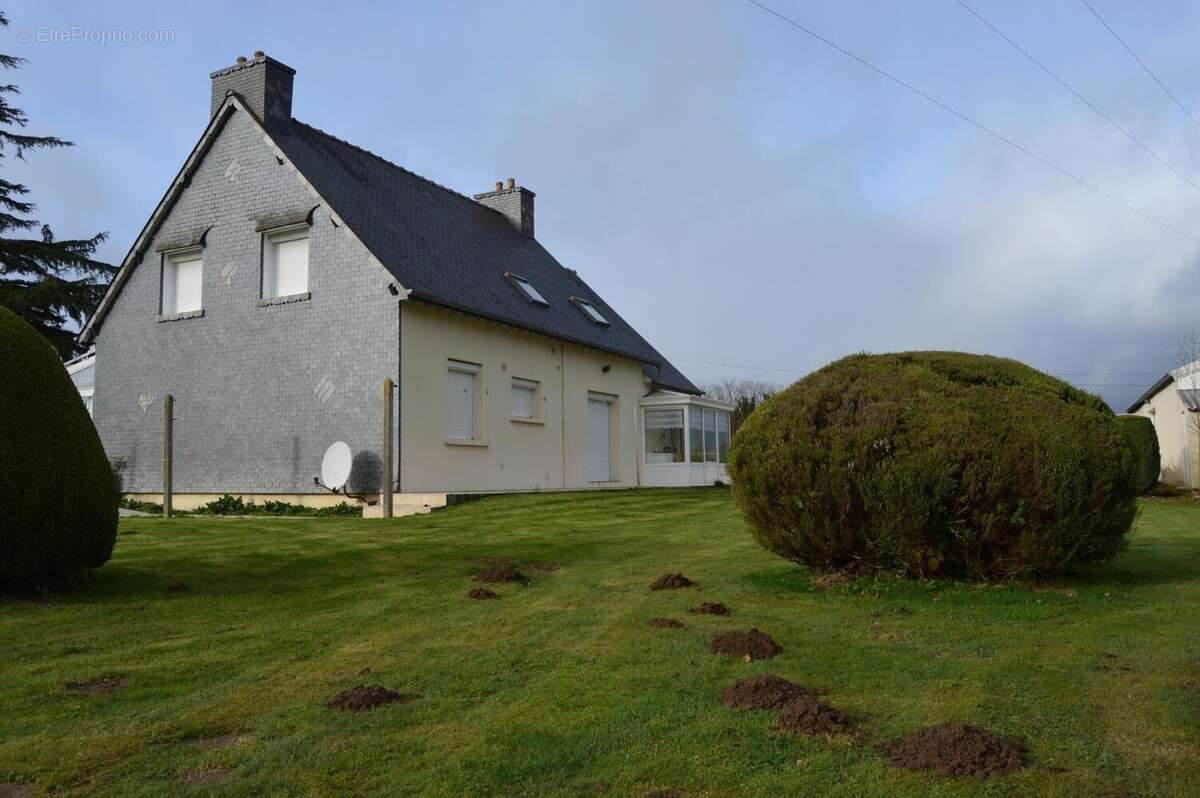 Maison 146 m² à Plounevez-Moedec  - photo 3