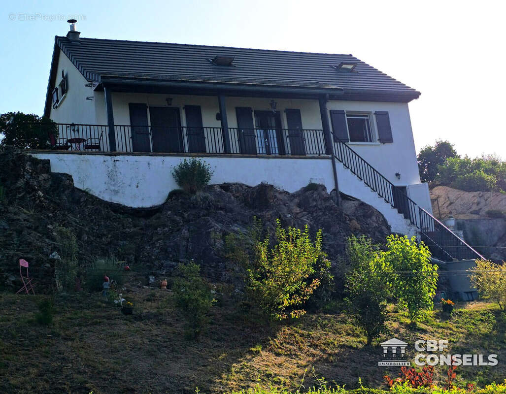 Maison à MADIC