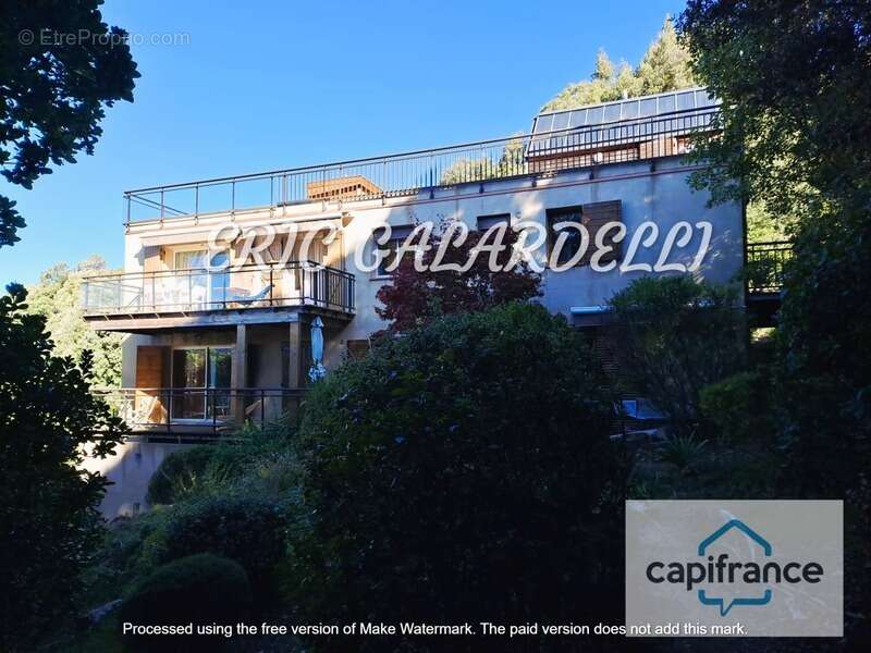 A VENDRE SUPERBE VILLA d’architecte bioclimatique 5 pièces, vue mer et vallée, belles finitions idéale et chaleureuse pour toute - photo 19