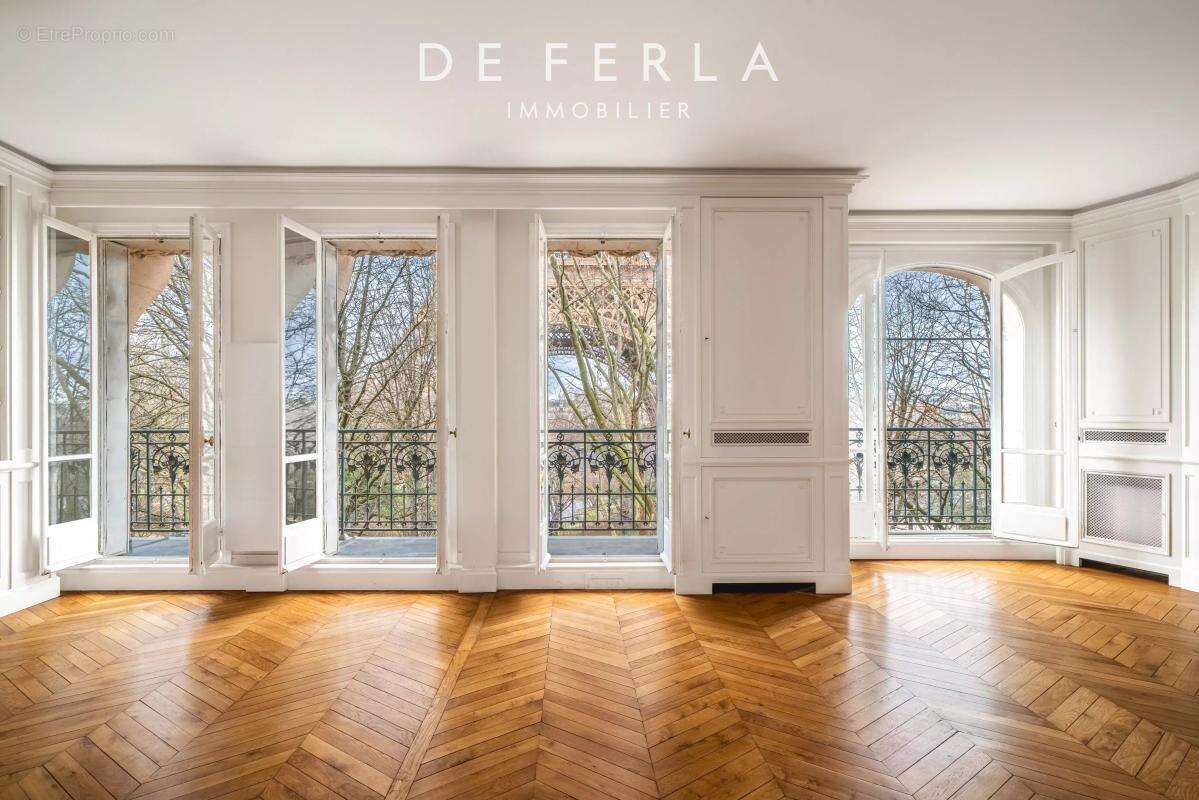 Appartement à PARIS-7E