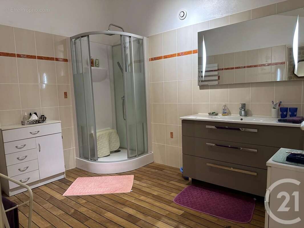 Maison 561 m² à Melleran  - photo 16