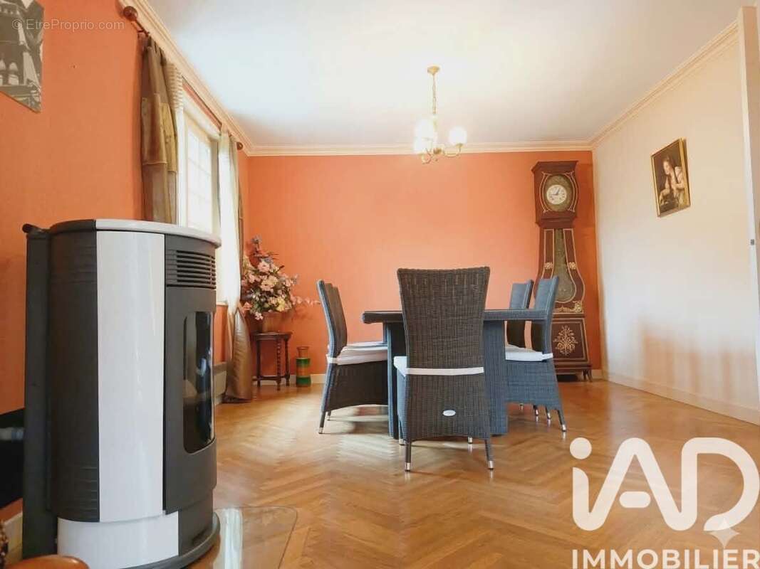 Photo 6 - Maison à SAINT-ROMAIN-LE-PUY